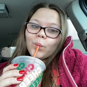 Meet your Posher, Audrey